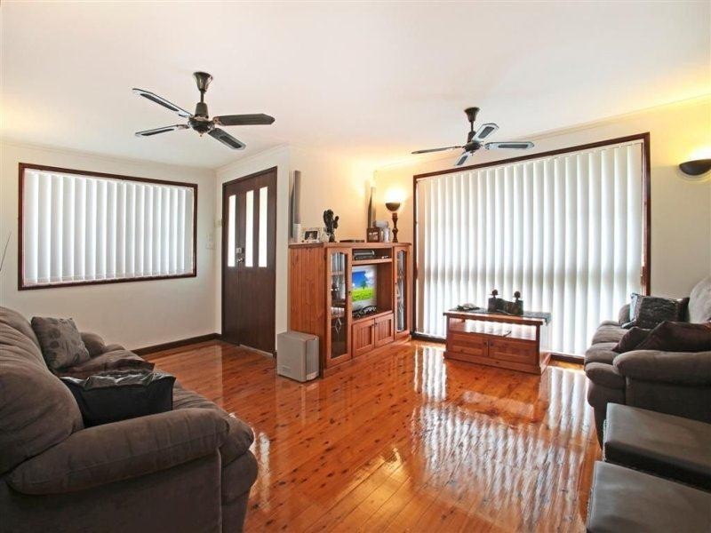 14 Othello Avenue, Rosemeadow NSW 2560