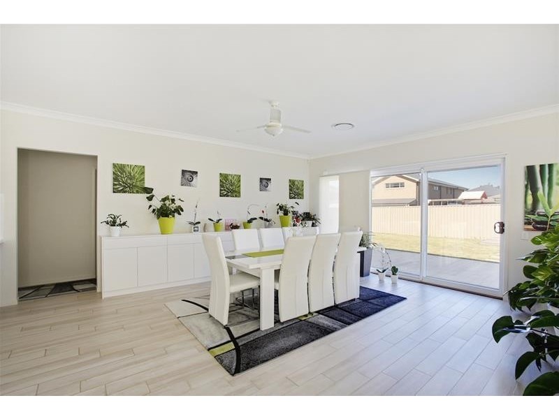 60 Cameron Circuit, Harrington Park NSW 2567