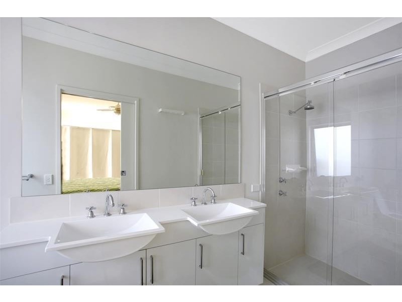 60 Cameron Circuit, Harrington Park NSW 2567