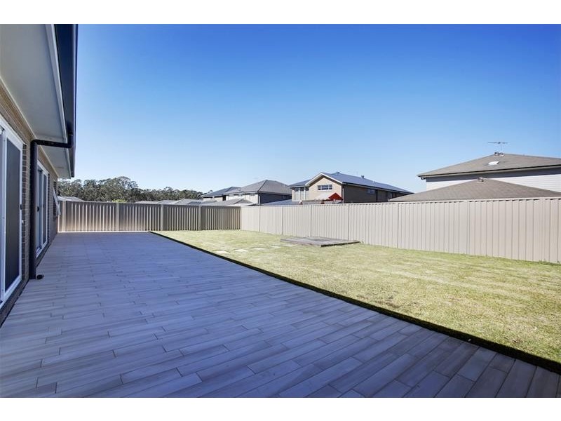 60 Cameron Circuit, Harrington Park NSW 2567