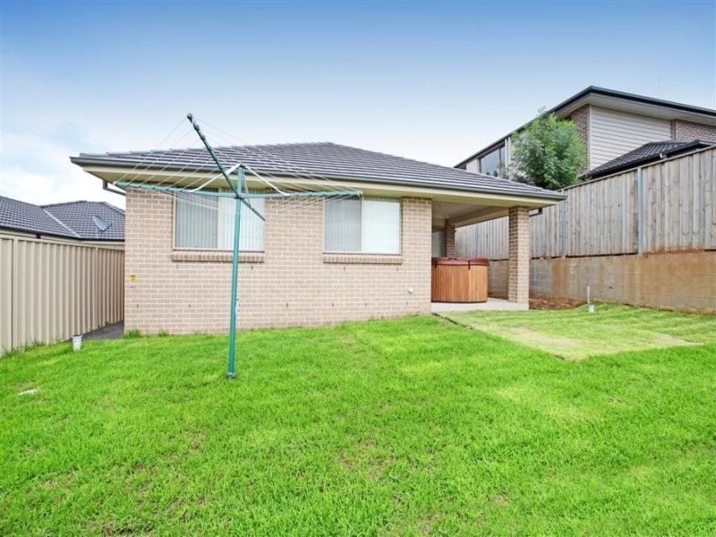 1520 Bond Street, Oran Park NSW 2570