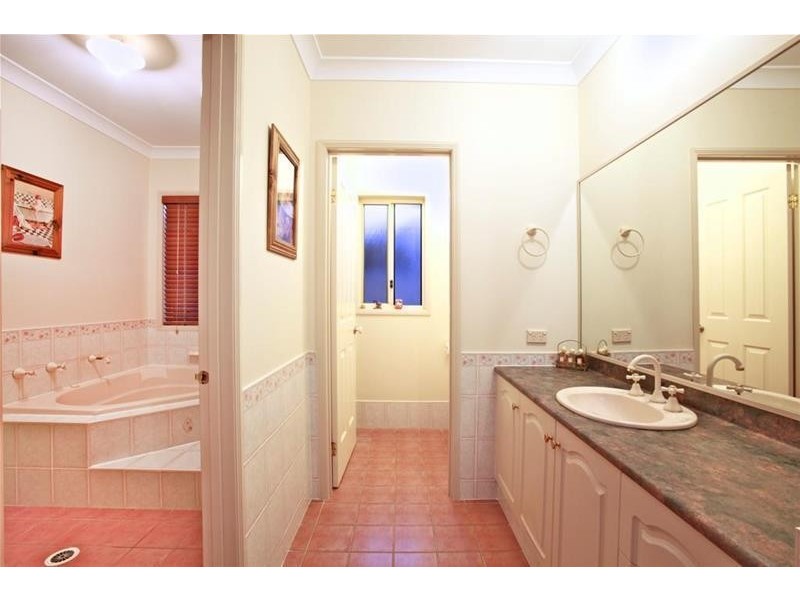 8 Kinnear Street, Harrington Park NSW 2567