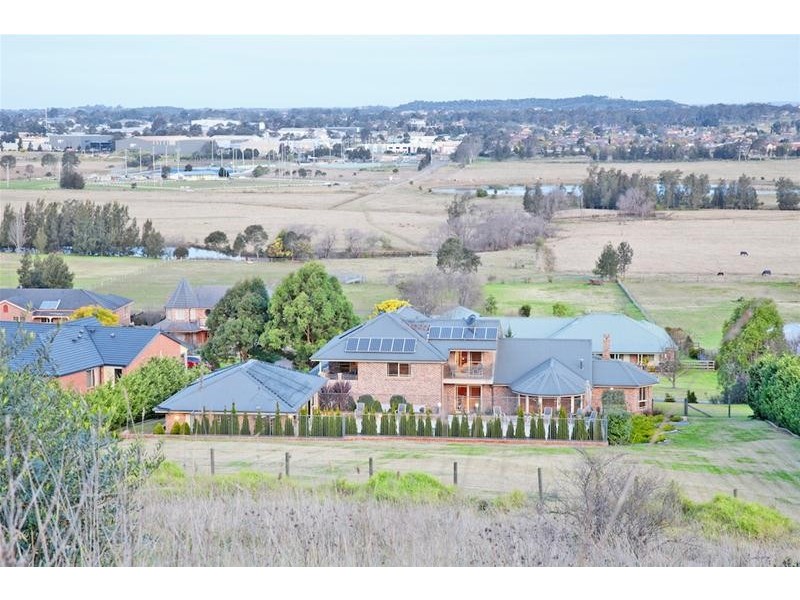 35 The Outlook, Kirkham NSW 2570