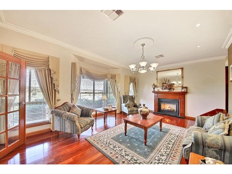 35 The Outlook, Kirkham NSW 2570