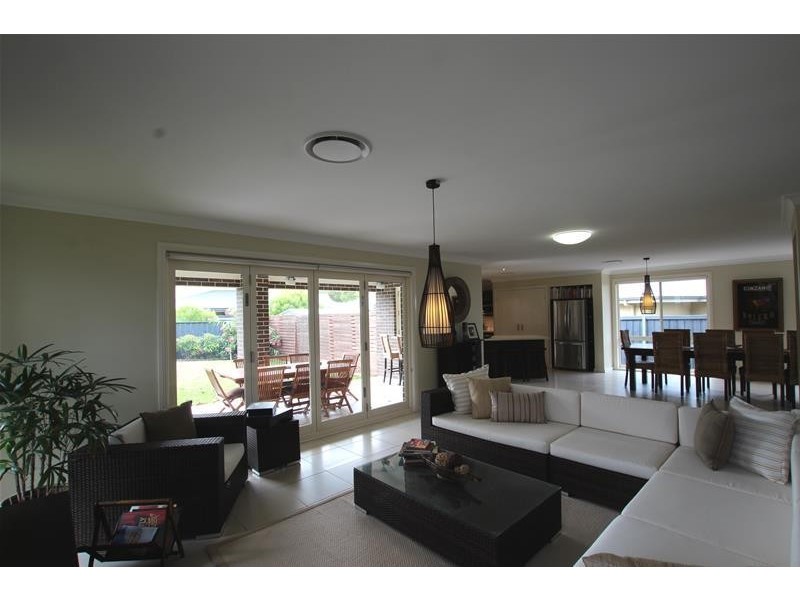 1 Reedy Place, Camden Park NSW 2570