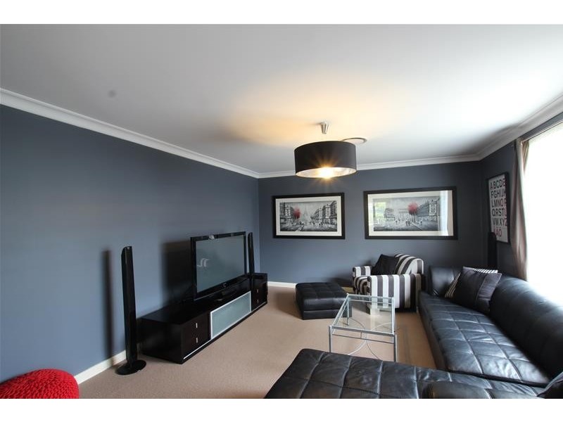 1 Reedy Place, Camden Park NSW 2570