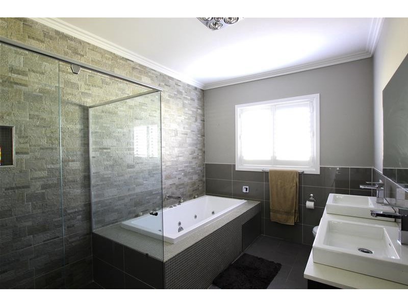 19 Brady Place, Harrington Park NSW 2567