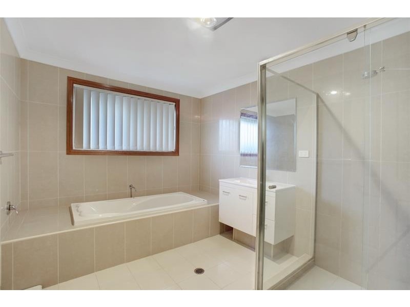 6 Clontarf Avenue, Harrington Park NSW 2567