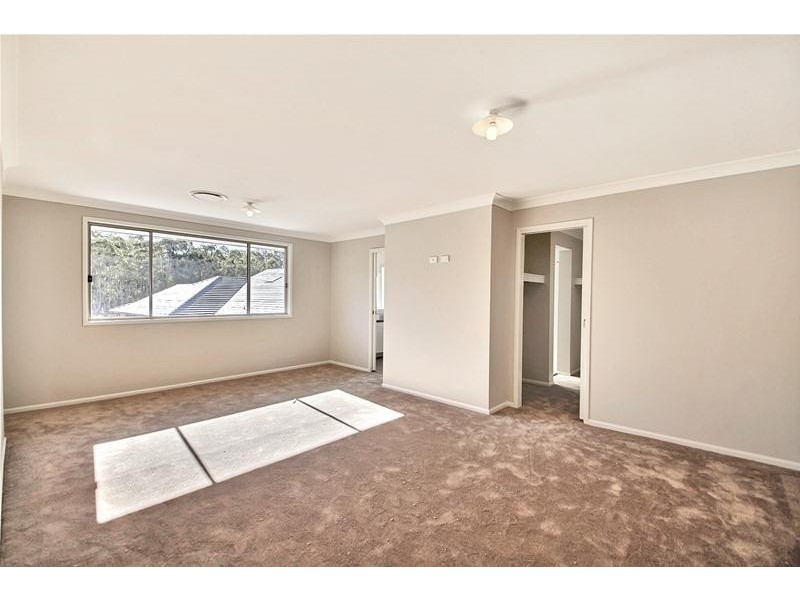 8 Ellen Ridge, Harrington Park NSW 2567