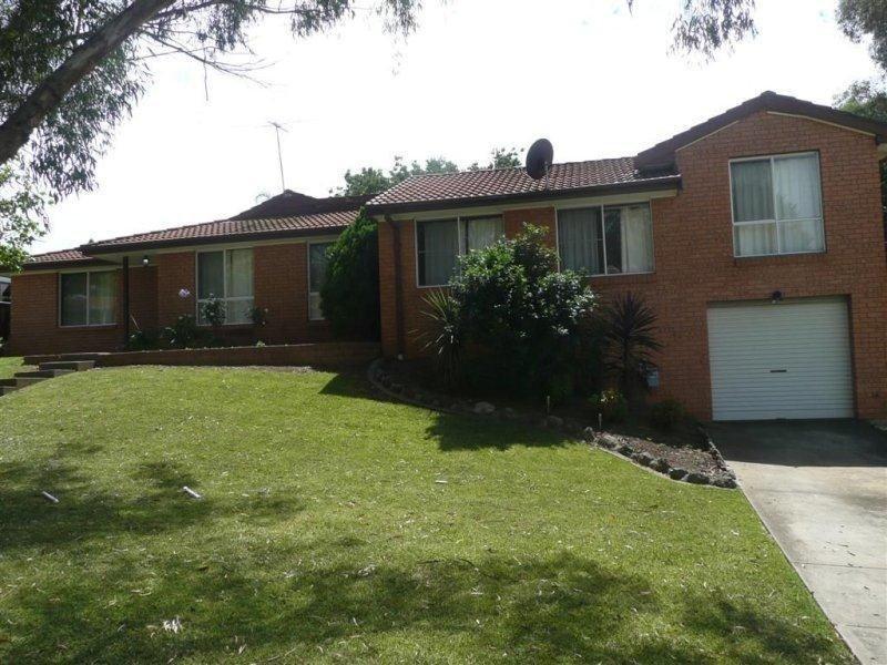 18 Clennam Avenue, Ambarvale NSW 2560