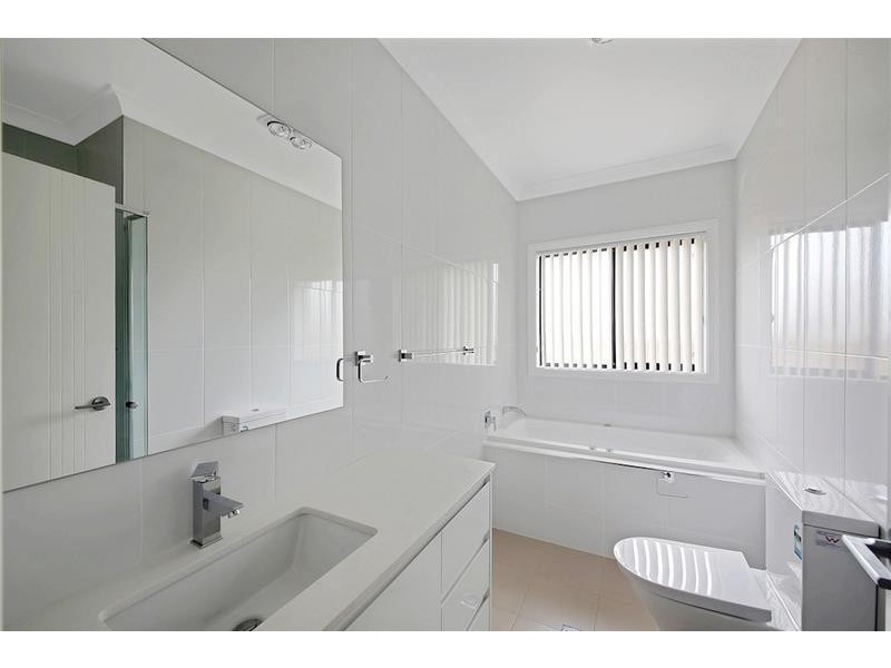 3 Conran Way, Spring Farm NSW 2570