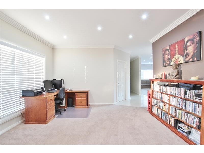 27 Harben Vale Circuit, Grasmere NSW 2570