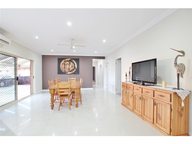 27 Harben Vale Circuit, Grasmere NSW 2570