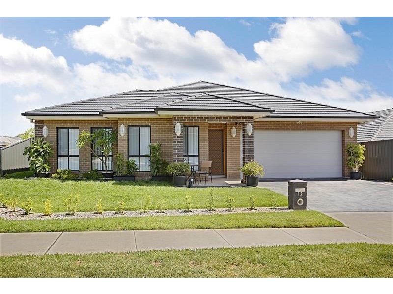 12 Garton Road, Spring Farm NSW 2570