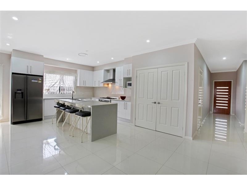 12 Garton Road, Spring Farm NSW 2570