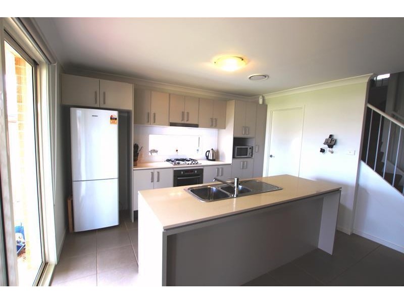 6 Greenfield Crescent, Elderslie NSW 2570