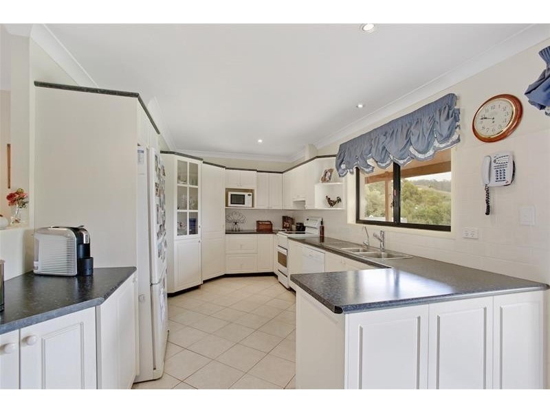 370 Calf Farm Road, Mount Hunter NSW 2570