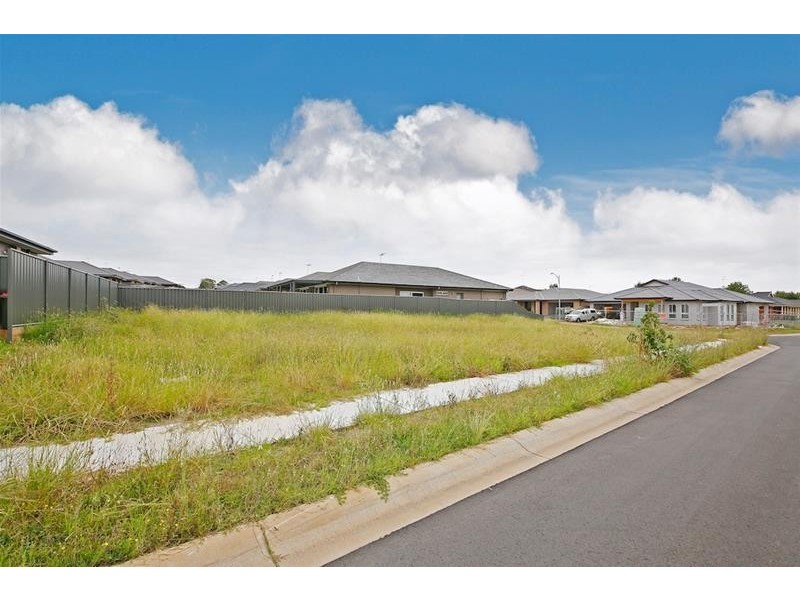 33 Pearson Crescent, Harrington Park NSW 2567