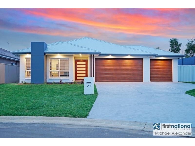 21 Doolan Crescent, Harrington Park NSW 2567