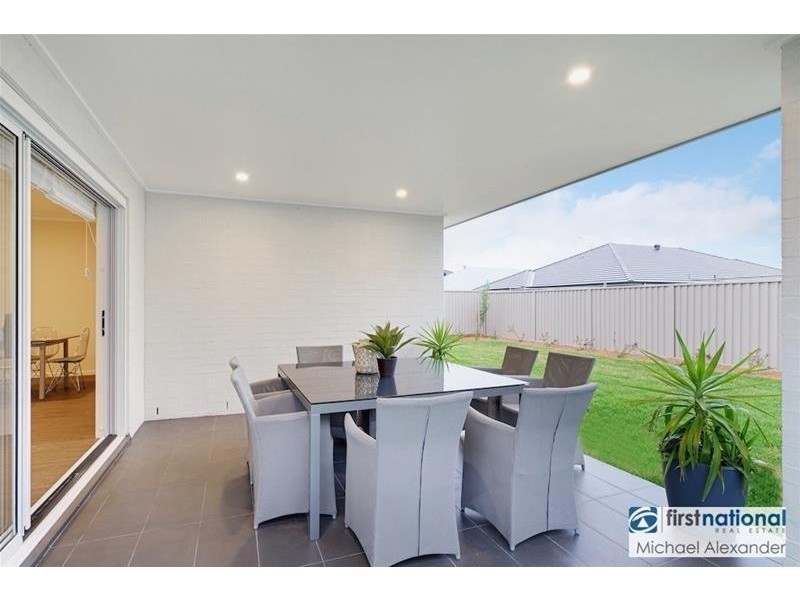 21 Doolan Crescent, Harrington Park NSW 2567