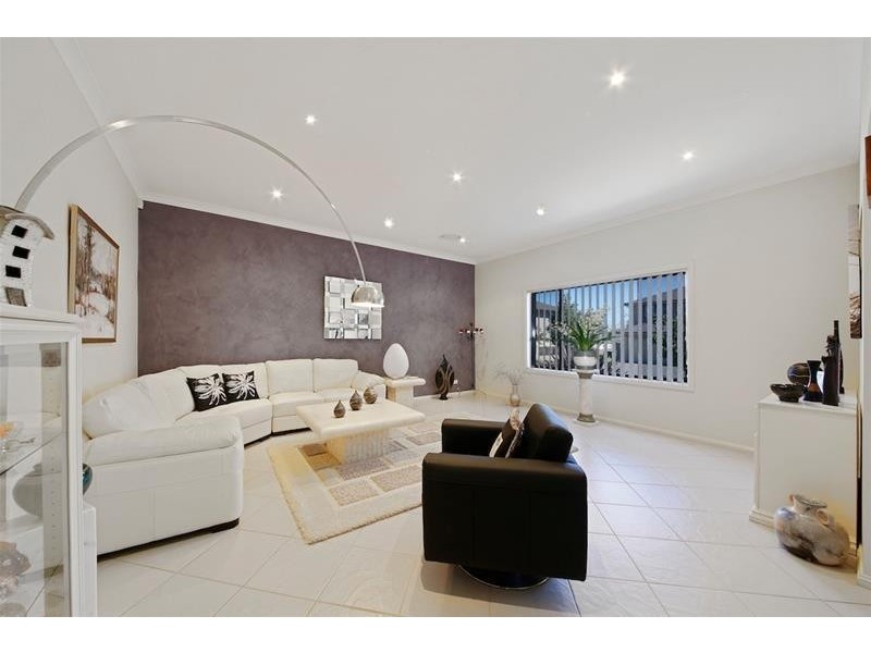 18 Justis Drive, Harrington Park NSW 2567