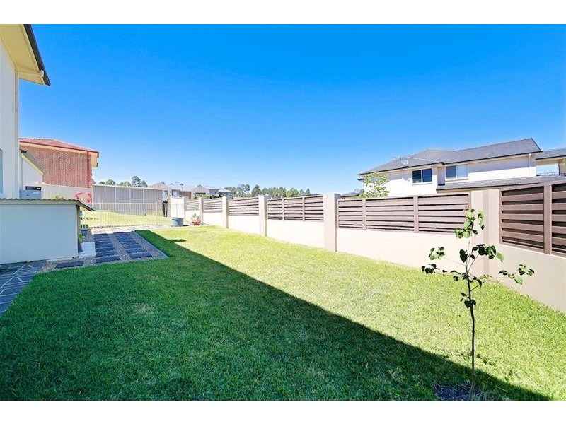 18 Justis Drive, Harrington Park NSW 2567