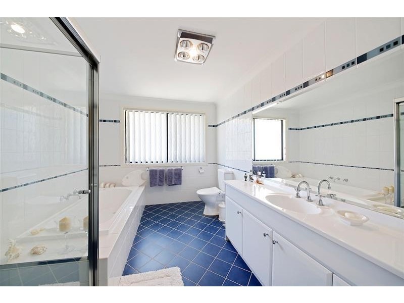 18 Justis Drive, Harrington Park NSW 2567