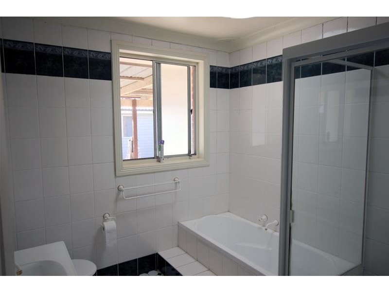 11 Nicholson Avenue, Leumeah NSW 2560