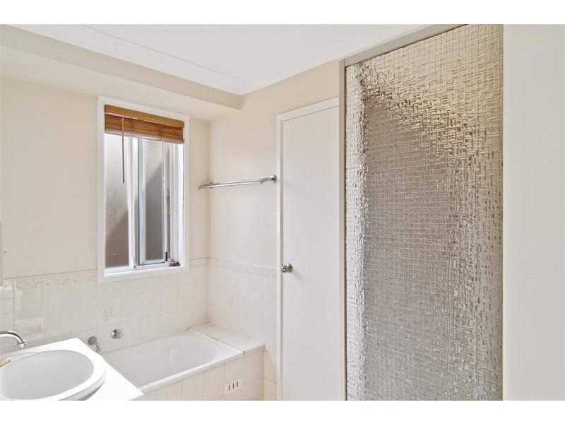 3 Smith Place, Mount Annan NSW 2567