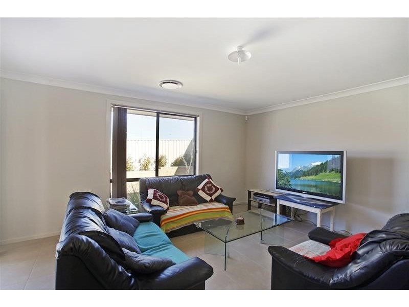 13 Rixon Street, Oran Park NSW 2570