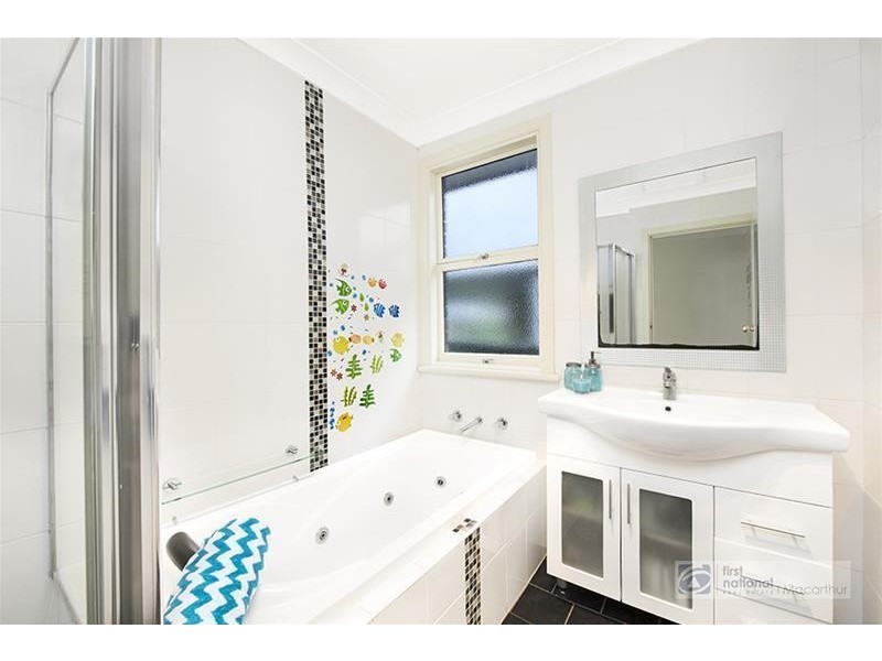 16 Darwin Road, Campbelltown NSW 2560