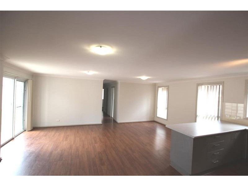 33 Bond Street, Oran Park NSW 2570