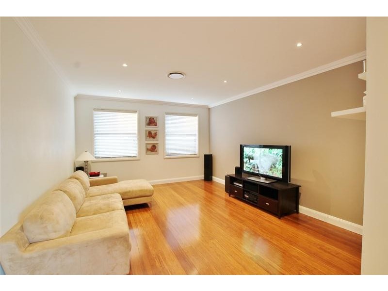 7 Grimes Avenue, Elderslie NSW 2570