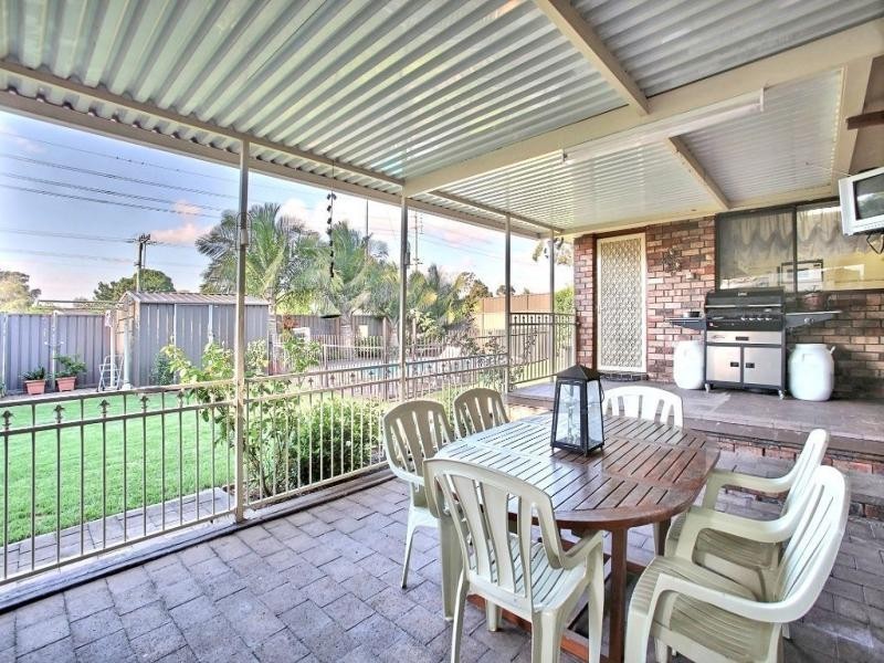 50 Grevillea Crescent, Prestons NSW 2170