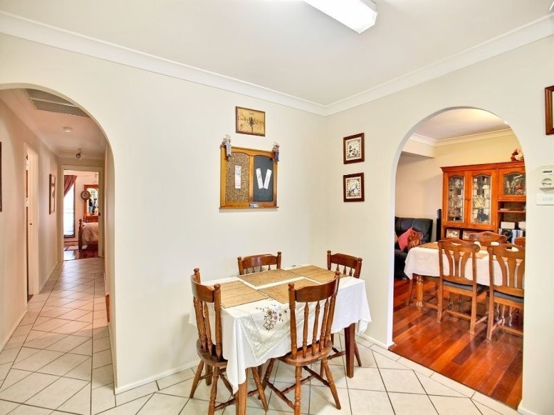 50 Grevillea Crescent, Prestons NSW 2170