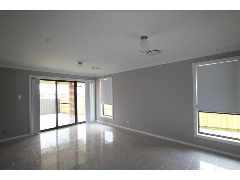 2 Norton Street, Spring Farm NSW 2570