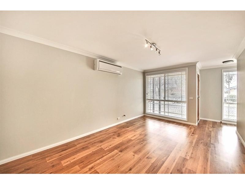 22 Elliot Place, St Helens Park NSW 2560