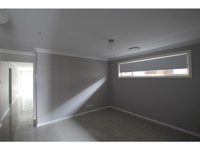 27 Garton Road, Spring Farm NSW 2570