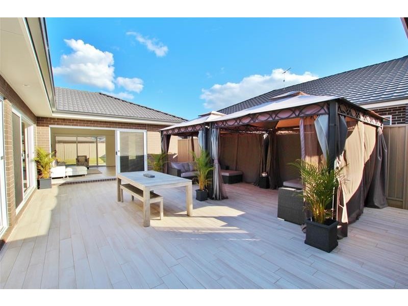 60 Cameron Circuit, Harrington Park NSW 2567