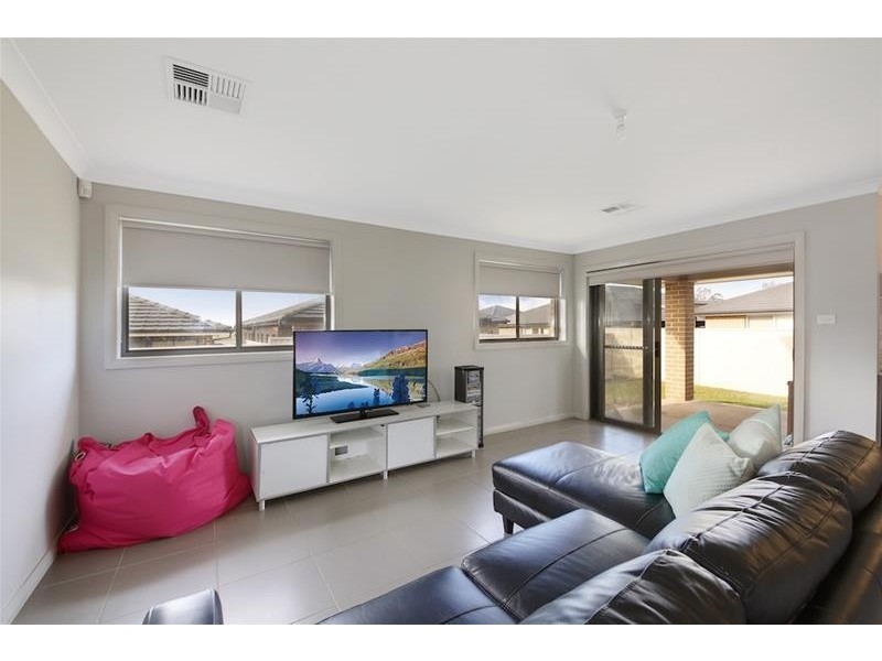 21 Leeds Street, Oran Park NSW 2570