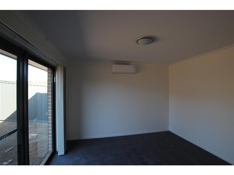 10 Ascot Drive, Currans Hill NSW 2567