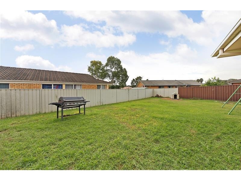 7 Francisco Crescent, Rosemeadow NSW 2560