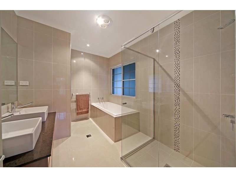 1 Woodgrove Avenue, Harrington Park NSW 2567