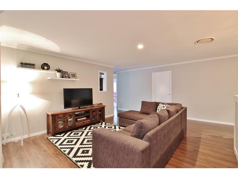 10 Mannix Court, Harrington Park NSW 2567