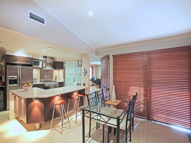 10 Cawdor Farms Road, Grasmere NSW 2570