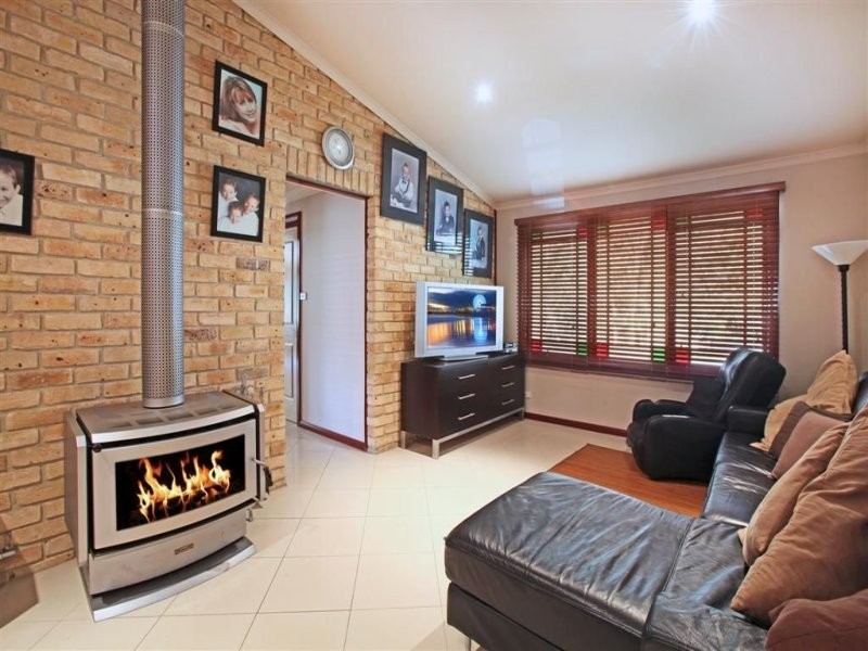 10 Cawdor Farms Road, Grasmere NSW 2570