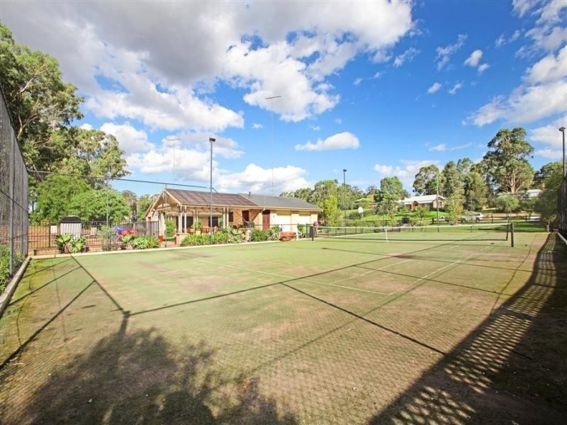 10 Cawdor Farms Road, Grasmere NSW 2570