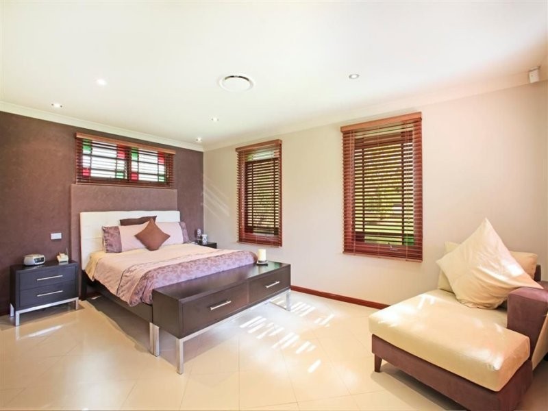 10 Cawdor Farms Road, Grasmere NSW 2570