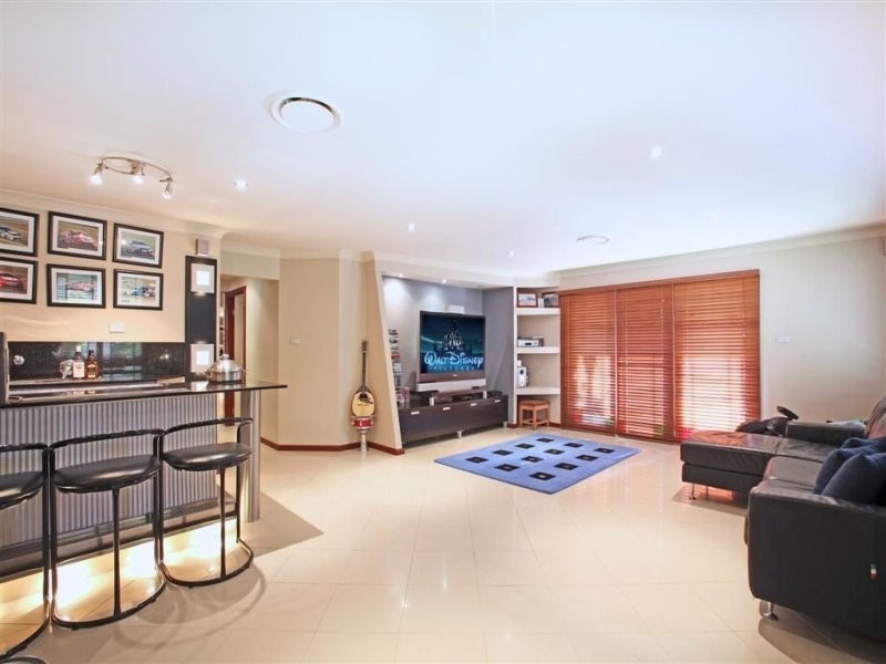 10 Cawdor Farms Road, Grasmere NSW 2570