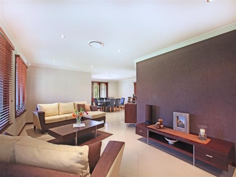 10 Cawdor Farms Road, Grasmere NSW 2570